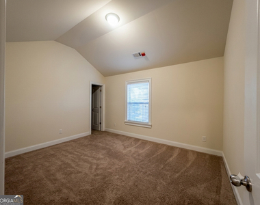 165 Regency Place - Photo Thumbnail 18