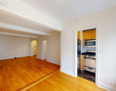 East 56th Street - Photo Thumbnail 1