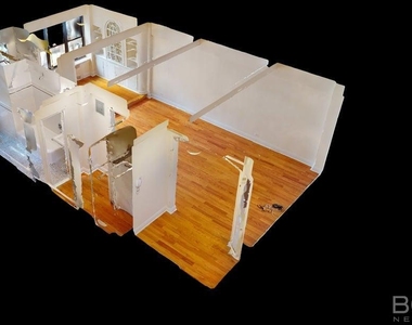 East 56th Street - Photo Thumbnail 11