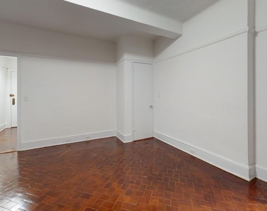 West 73rd Street - Photo Thumbnail 1