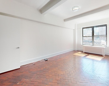 West 73rd Street - Photo Thumbnail 8