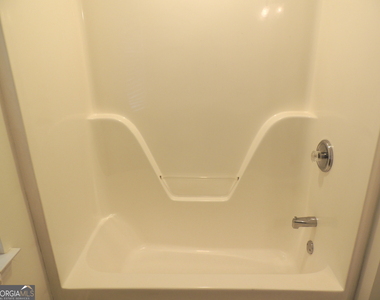260 Mountainview Drive - Photo Thumbnail 11