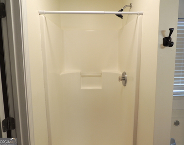 260 Mountainview Drive - Photo Thumbnail 15