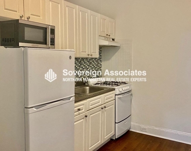 405 West 49th Street - Photo Thumbnail 4