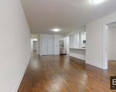 East 57th Street - Photo Thumbnail 1