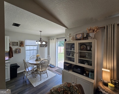 130 Dellwood Place - Photo Thumbnail 13