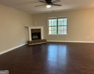 137 Avalon Drive - Photo Thumbnail 1