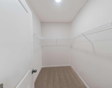 411 Summit View Lane - Photo Thumbnail 10