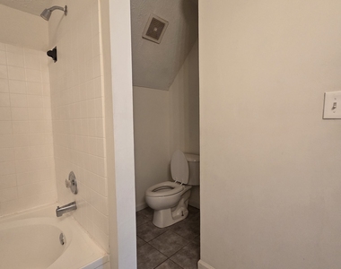 975 Windwood Court - Photo Thumbnail 11