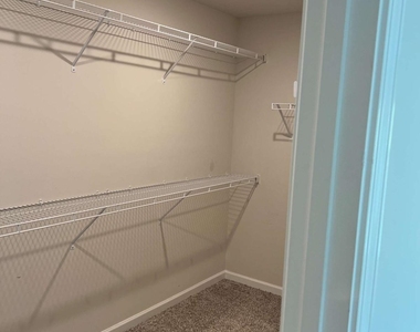 5301 Glade Park Drive - Photo Thumbnail 9