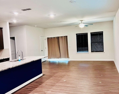 5301 Glade Park Drive - Photo Thumbnail 4