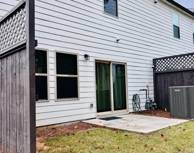 5301 Glade Park Drive - Photo Thumbnail 11