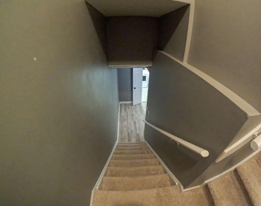 705 Bridge Lane Se - Photo Thumbnail 14
