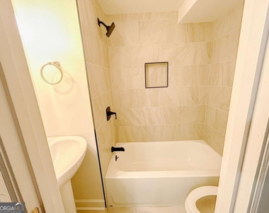705 Bridge Lane Se - Photo Thumbnail 12