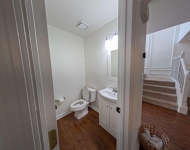 705 Bridge Lane Se - Photo Thumbnail 4
