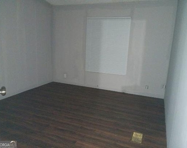 74 Daniel Drive - Photo Thumbnail 6