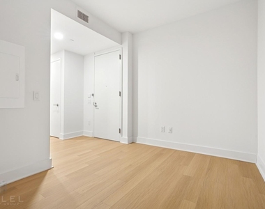 President Street - Photo Thumbnail 5