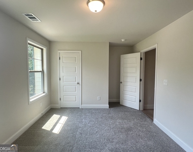 176 Country World Drive - Photo Thumbnail 30