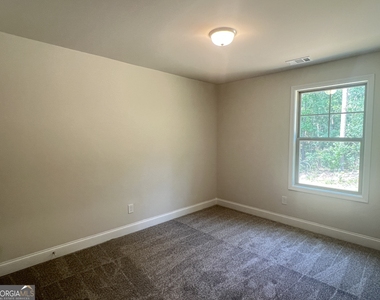 176 Country World Drive - Photo Thumbnail 16