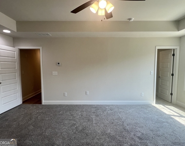 176 Country World Drive - Photo Thumbnail 24