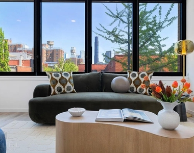 Degraw Street - Photo Thumbnail 2
