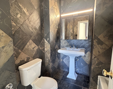 113 East 31st Street - Photo Thumbnail 10