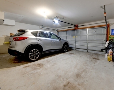 50 Bloomfield Ave - Photo Thumbnail 23