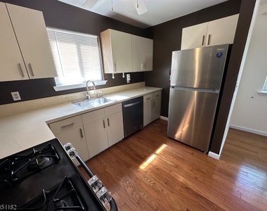 604 Wheatfield Ct. - Photo Thumbnail 3