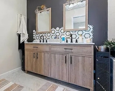 116 Harvest Ln - Photo Thumbnail 10