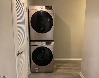 114 Brandywyne Dr - Photo Thumbnail 16