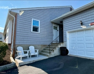 114 Brandywyne Dr - Photo Thumbnail 1