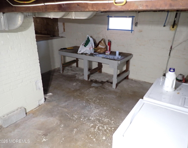 1490 Davidson Avenue - Photo Thumbnail 17