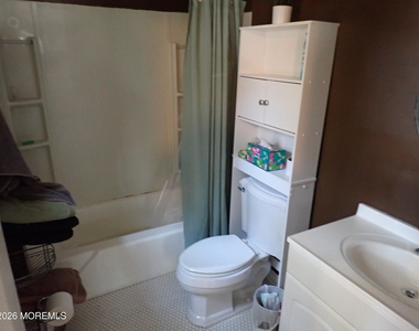1490 Davidson Avenue - Photo Thumbnail 13