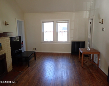 1490 Davidson Avenue - Photo Thumbnail 10