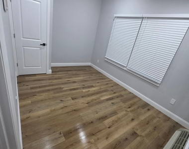 110 17th Avenue - Photo Thumbnail 10