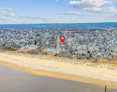 37 Beacon Boulevard - Photo Thumbnail 25