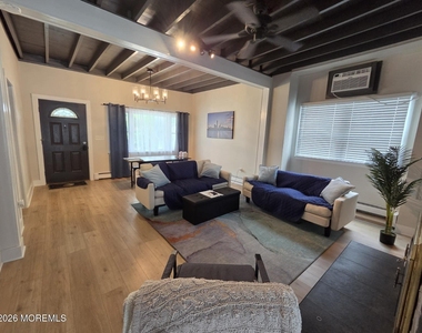 37 Beacon Boulevard - Photo Thumbnail 4
