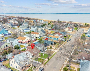 37 Beacon Boulevard - Photo Thumbnail 21