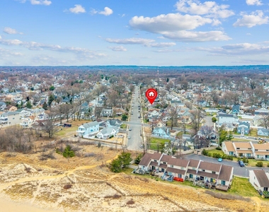 37 Beacon Boulevard - Photo Thumbnail 24
