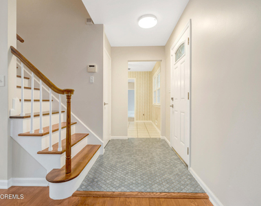 429 Lake Avenue - Photo Thumbnail 6