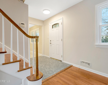 429 Lake Avenue - Photo Thumbnail 5