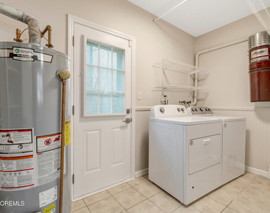 429 Lake Avenue - Photo Thumbnail 25