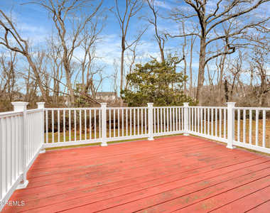 429 Lake Avenue - Photo Thumbnail 35