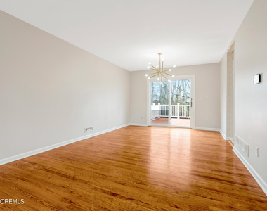 429 Lake Avenue - Photo Thumbnail 14