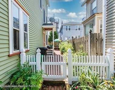 58 Broadway - Photo Thumbnail 5