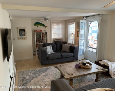 19 Webb Avenue - Photo Thumbnail 10
