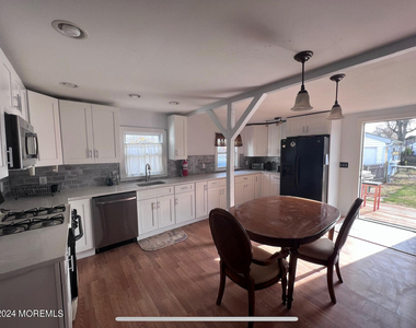 713 18th Avenue - Photo Thumbnail 1