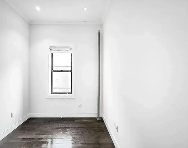 1377 Lexington Avenue - Photo Thumbnail 5
