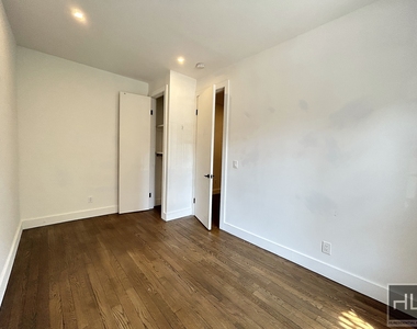 Tiemann Place - Photo Thumbnail 5