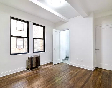 West 68 Street - Photo Thumbnail 5